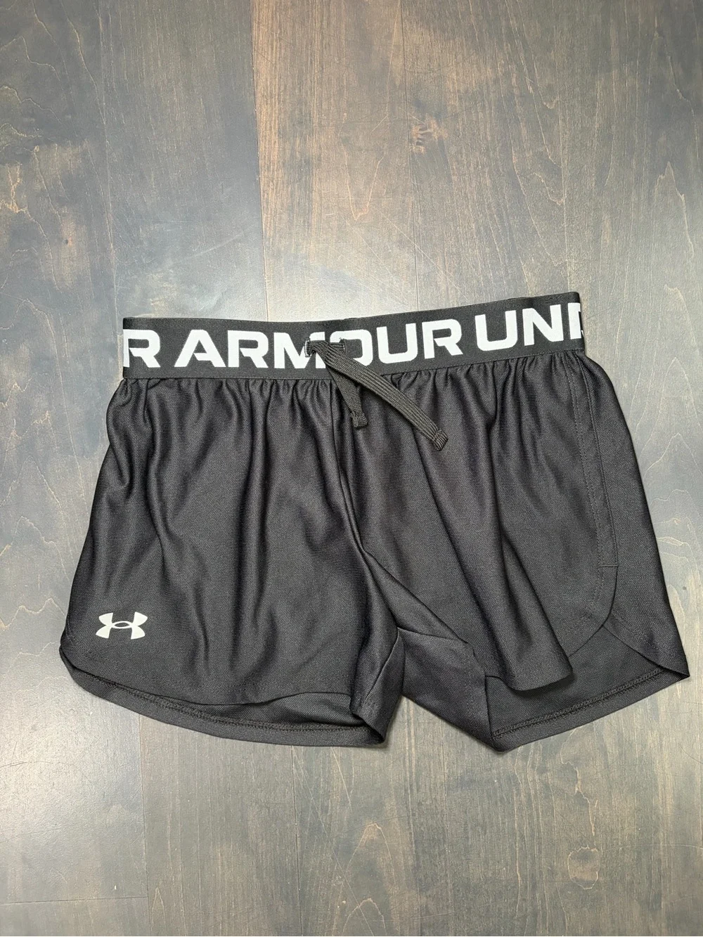 Under Armour Girl’s Black Athletic Shorts with Branded Waistband Size Medium